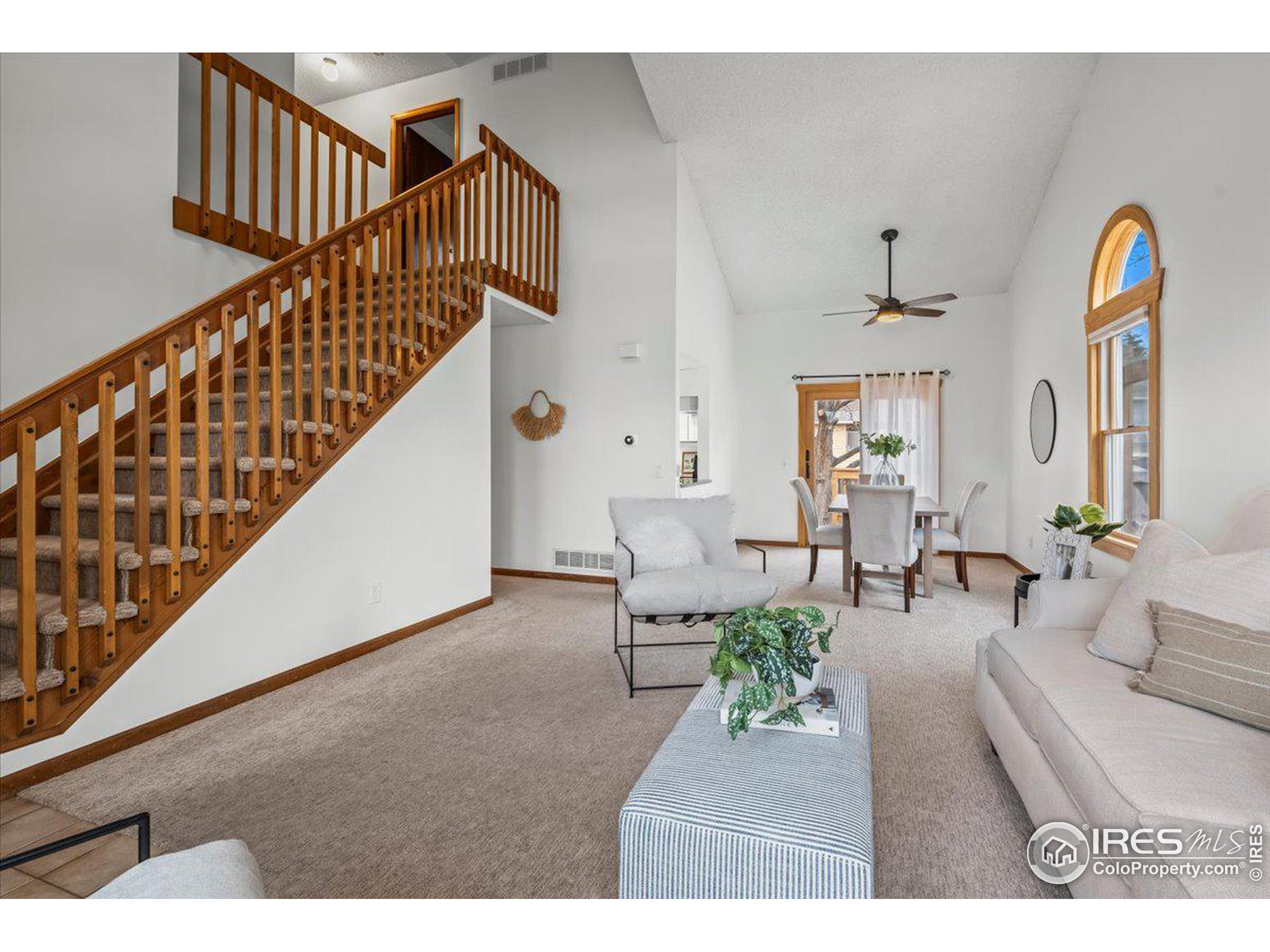 4218 Saddle Notch Dr