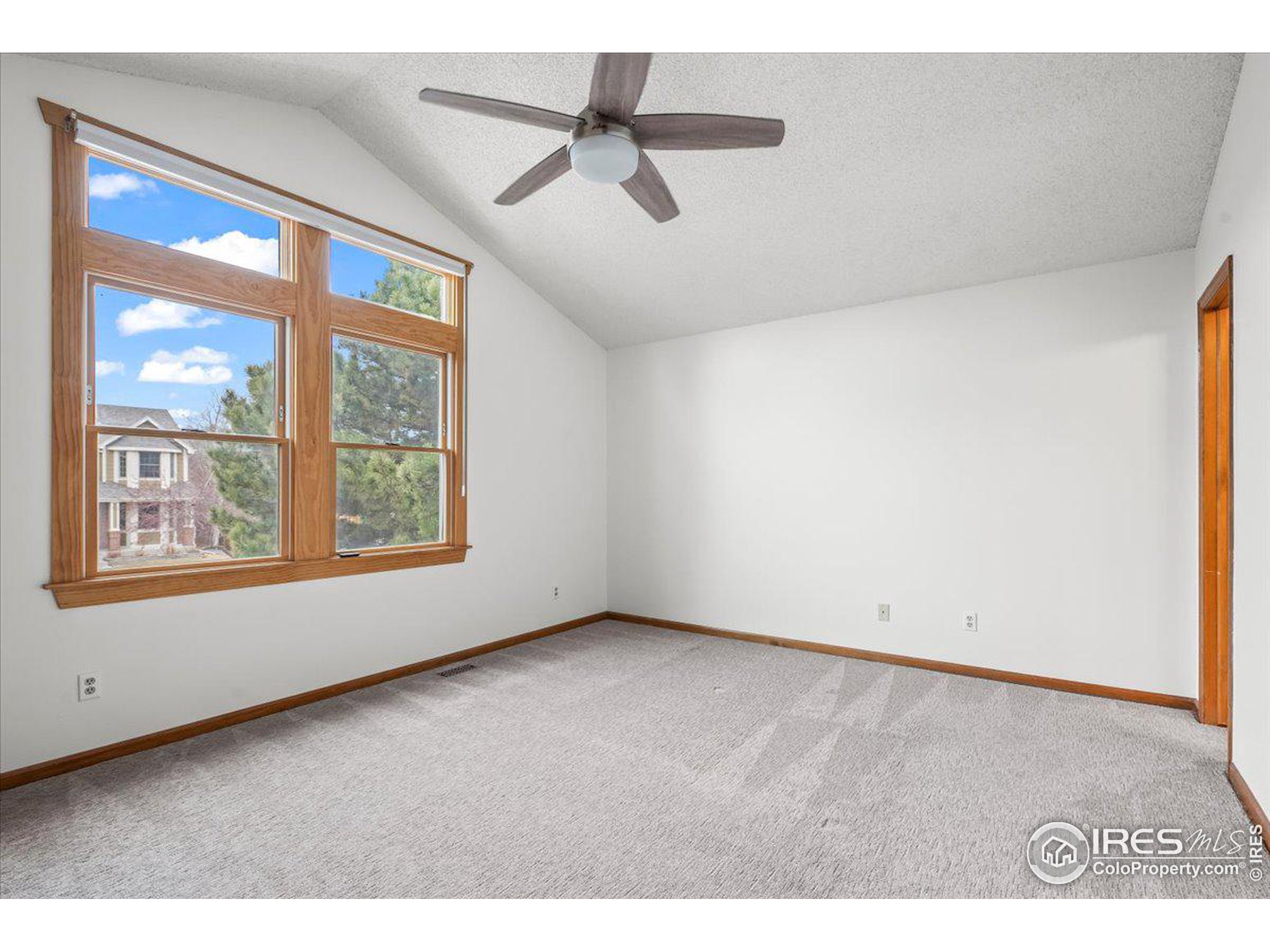 4218 Saddle Notch Dr