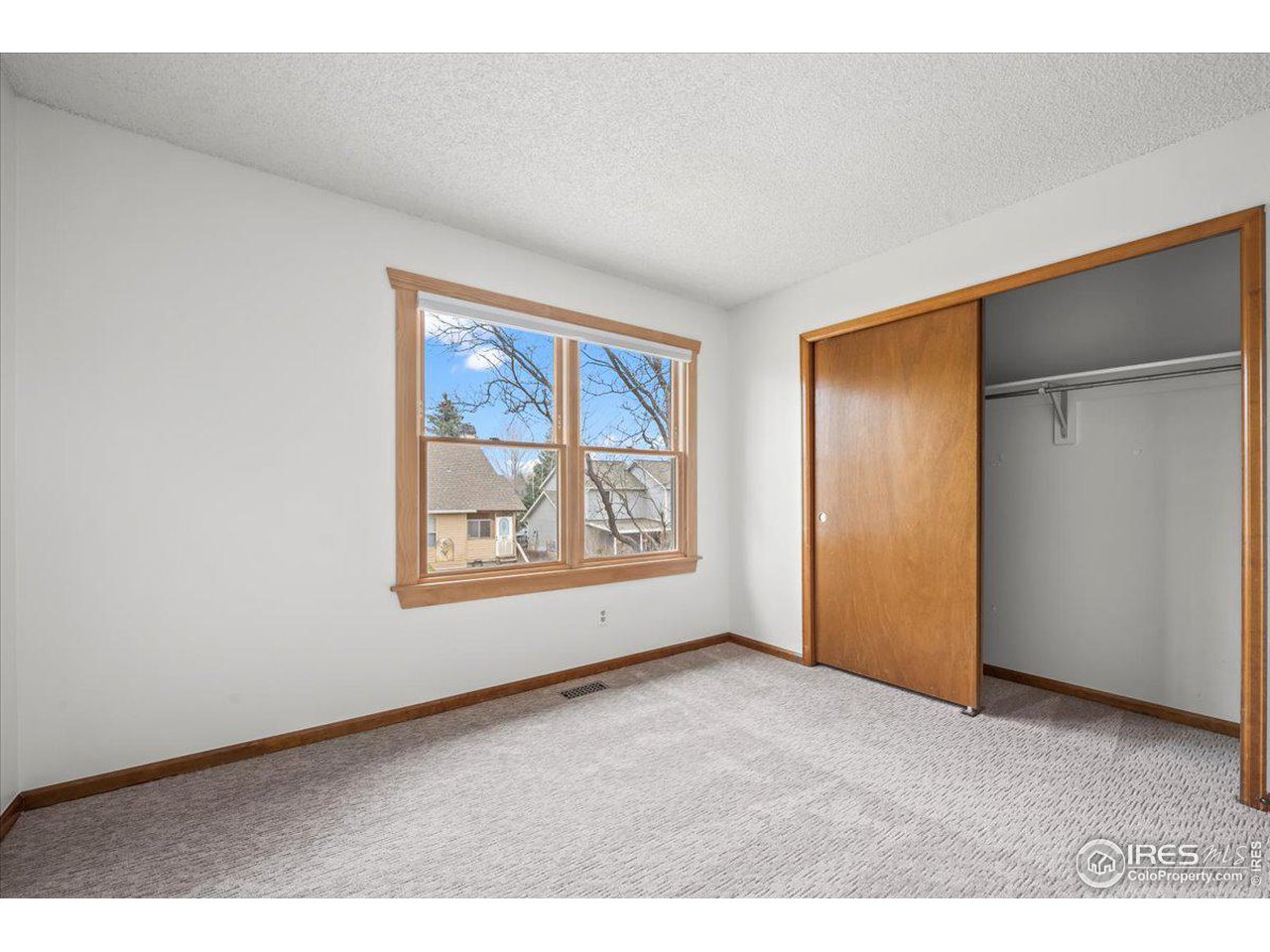 4218 Saddle Notch Dr