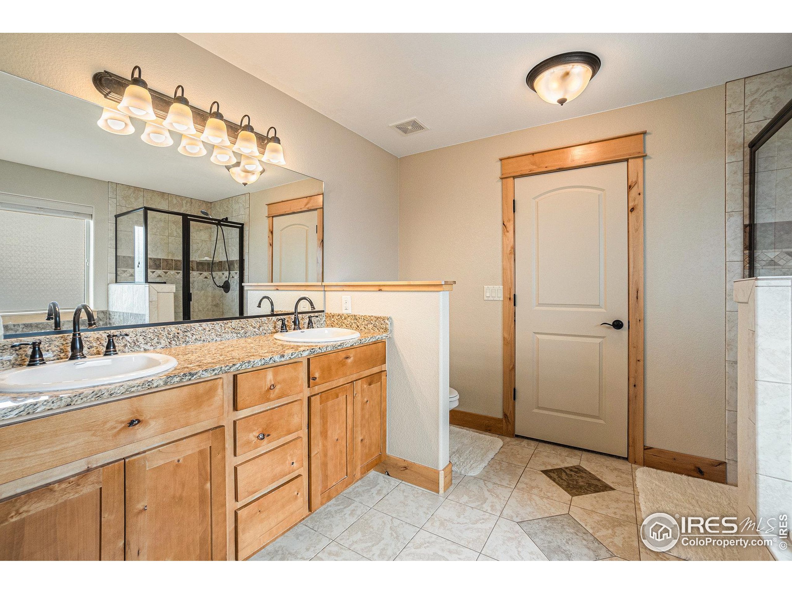 3251 Ballentine Blvd