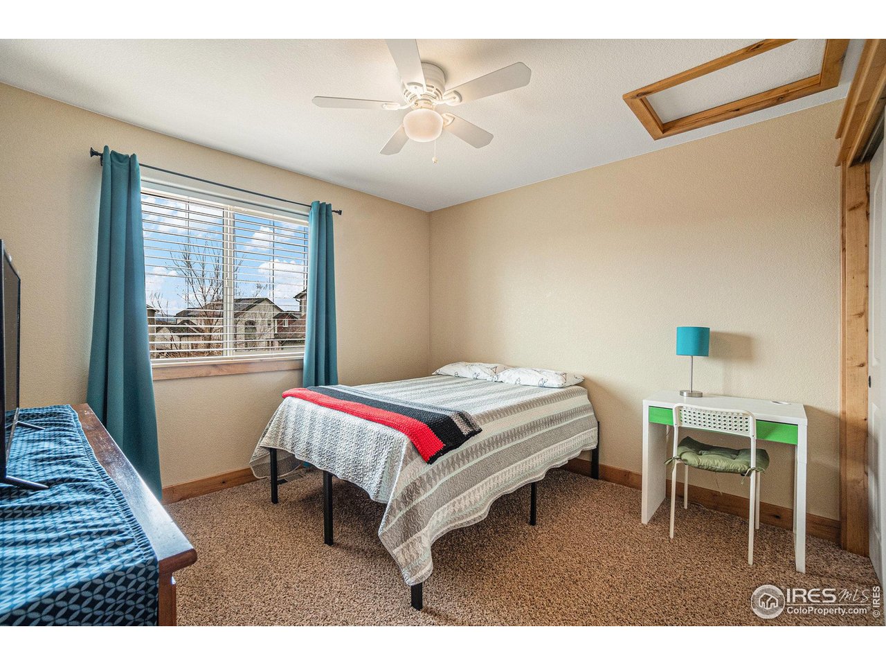 3251 Ballentine Blvd