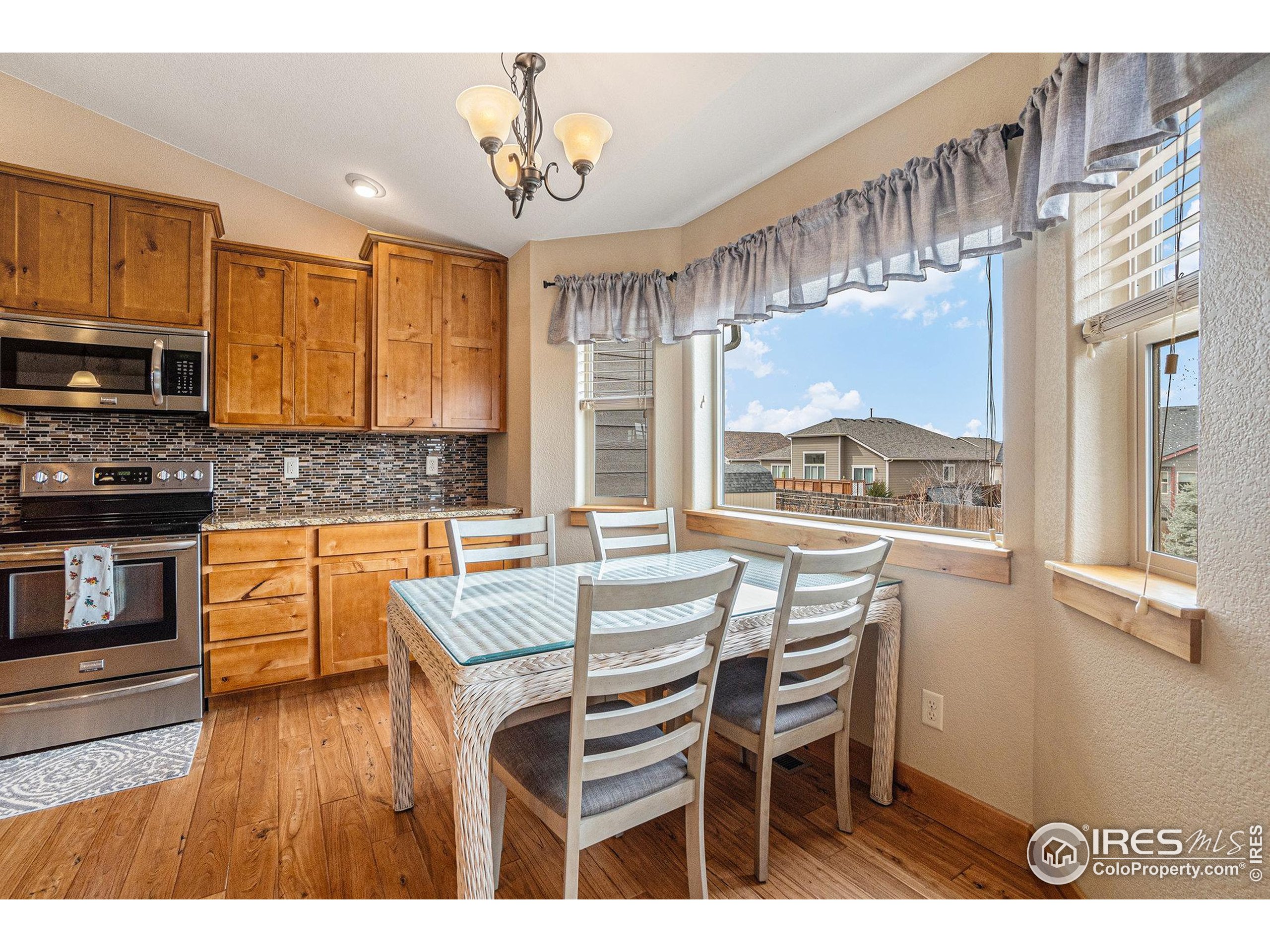 3251 Ballentine Blvd