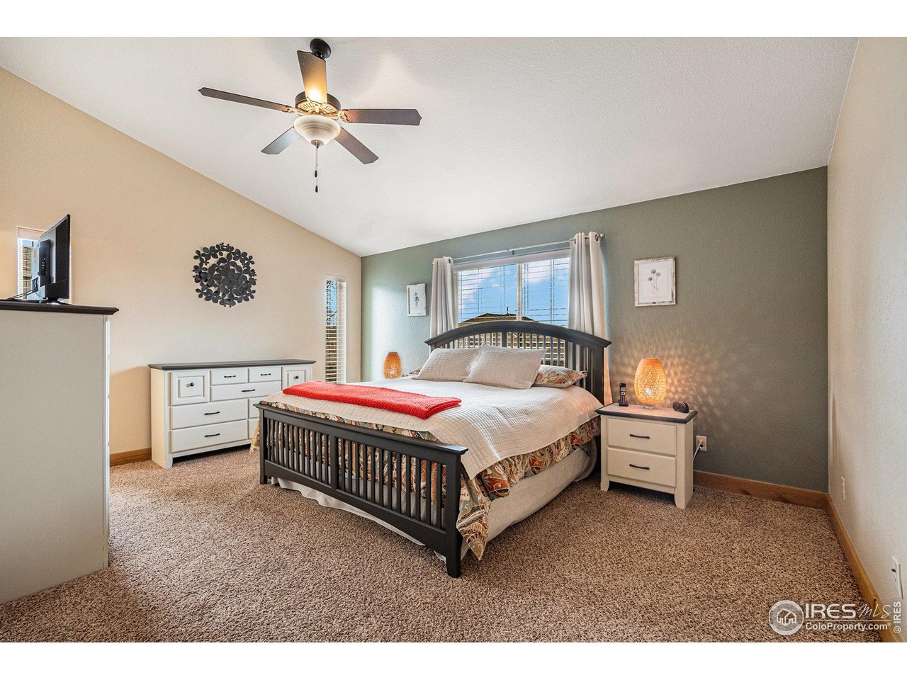 3251 Ballentine Blvd