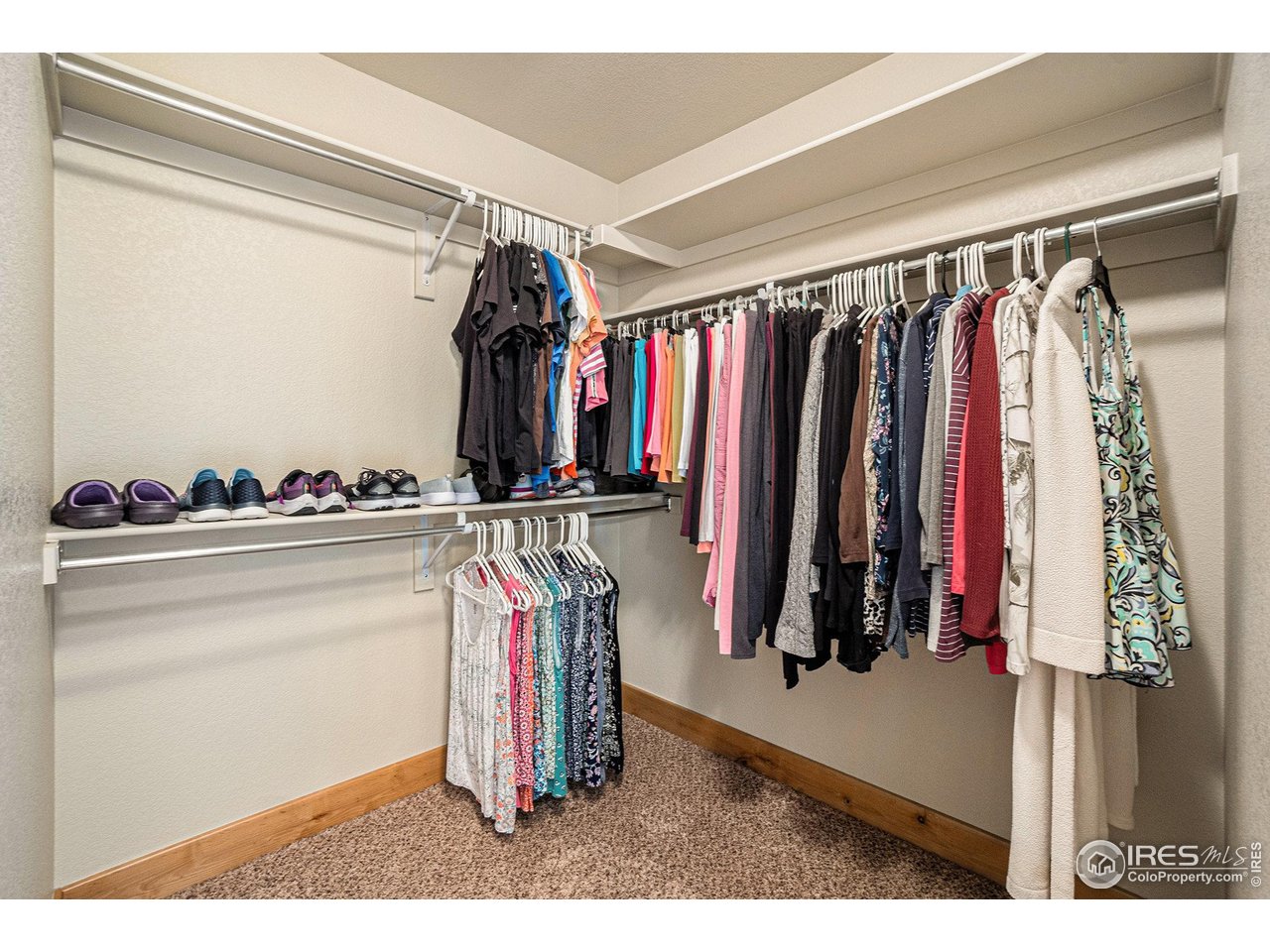 3251 Ballentine Blvd