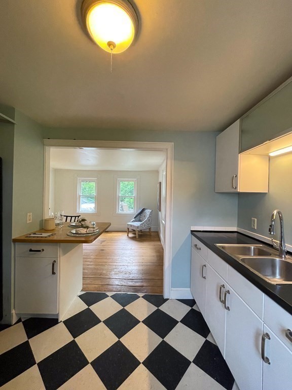 13 Maylfower St # 1