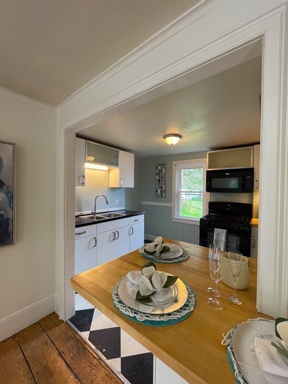 13 Maylfower St # 1
