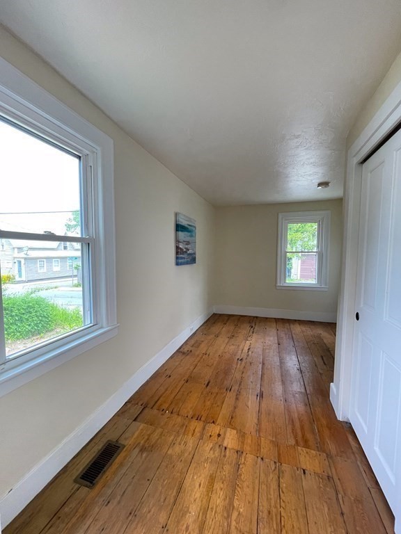 13 Maylfower St # 1