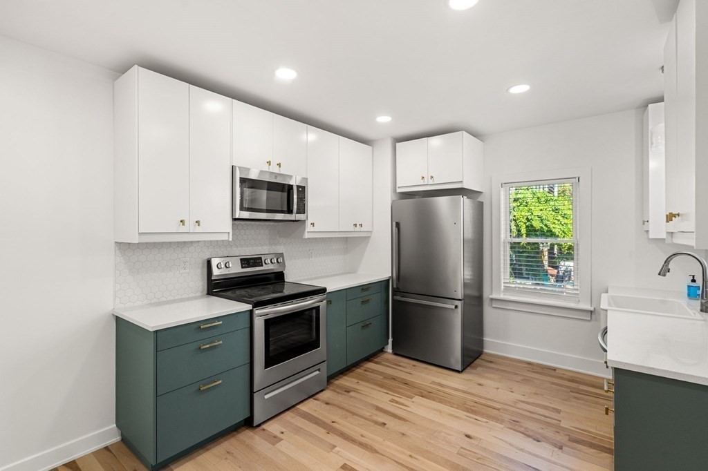6 Dearborn St # 1
