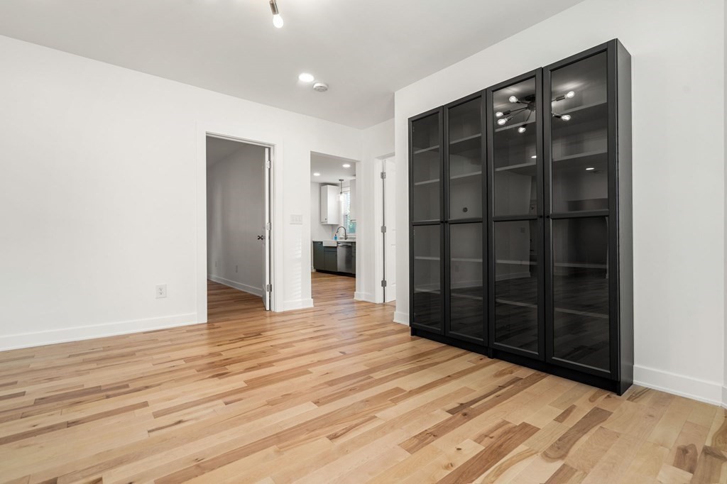6 Dearborn St # 1