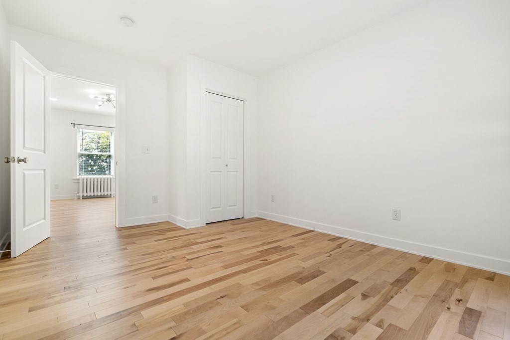 6 Dearborn St # 1