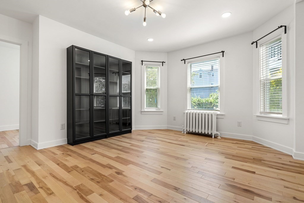 6 Dearborn St # 1