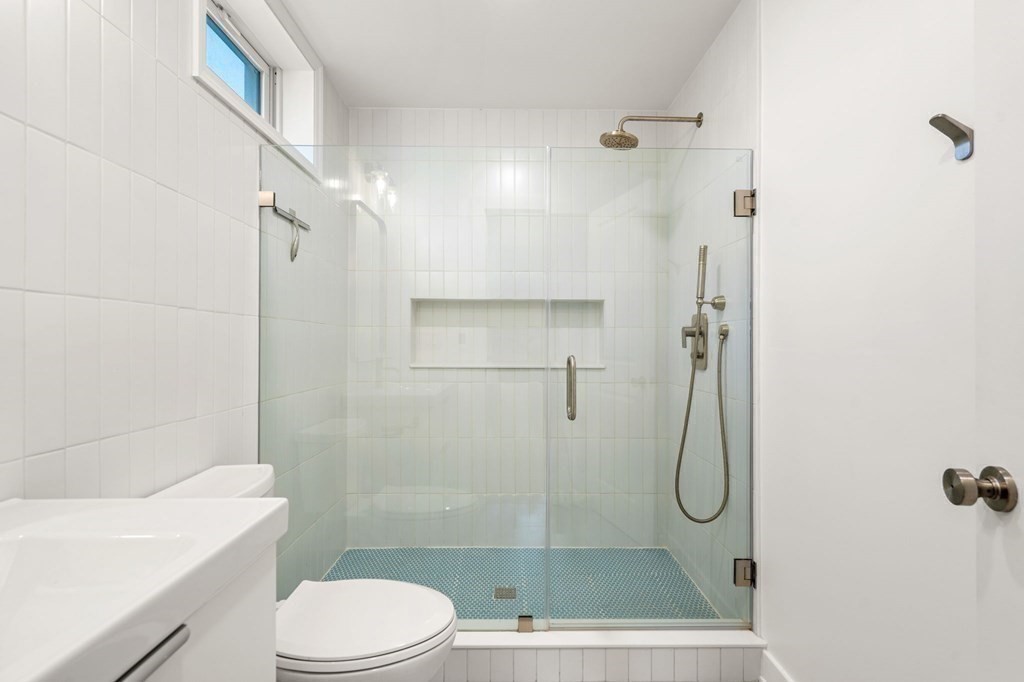 6 Dearborn St # 1