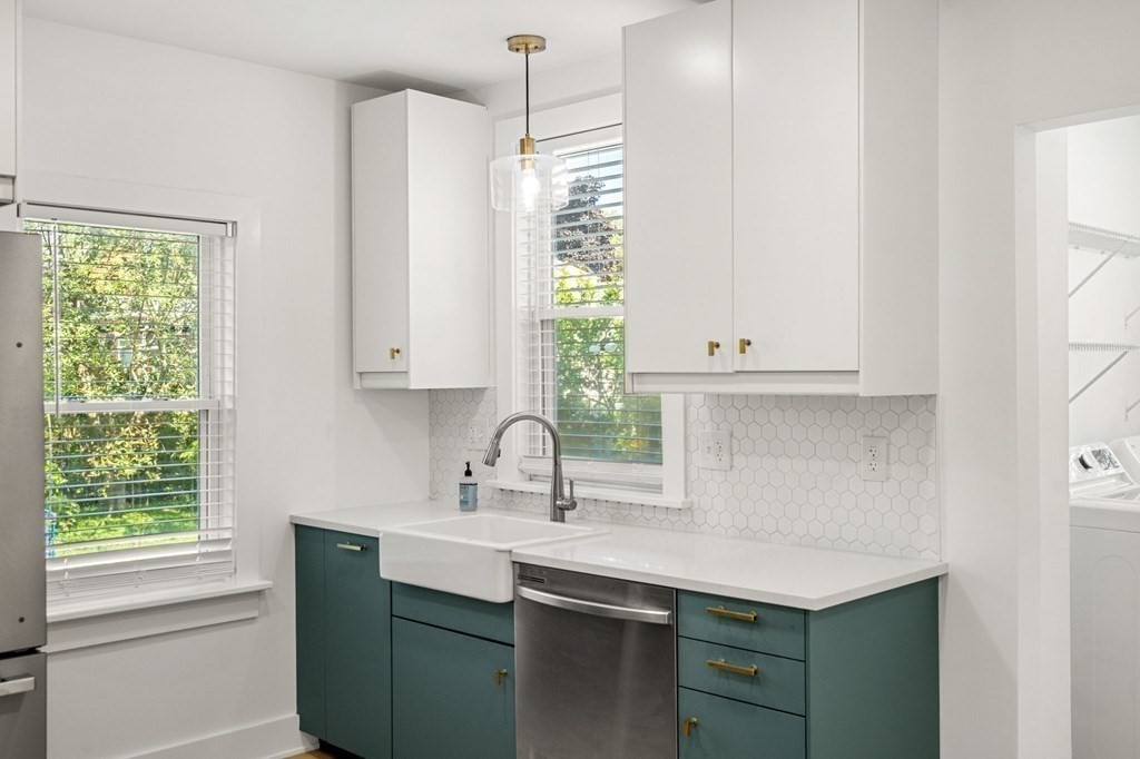 6 Dearborn St # 1