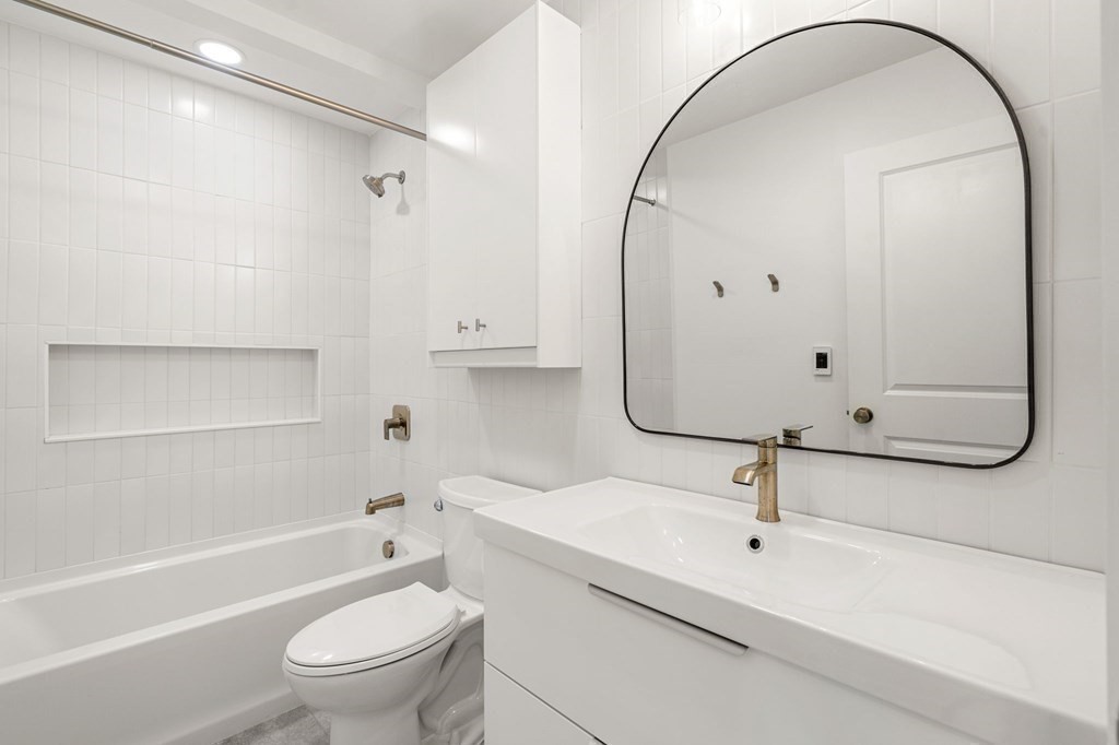6 Dearborn St # 1