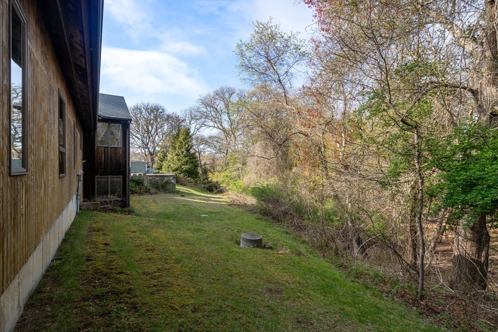 16 Wadsworth Ln