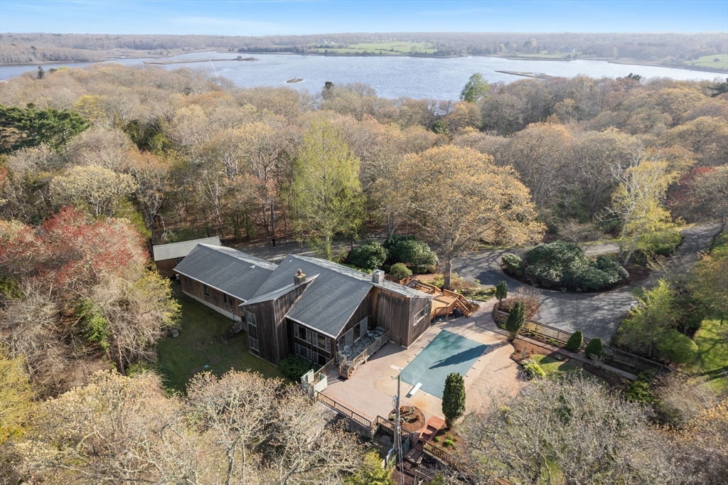 16 Wadsworth Ln