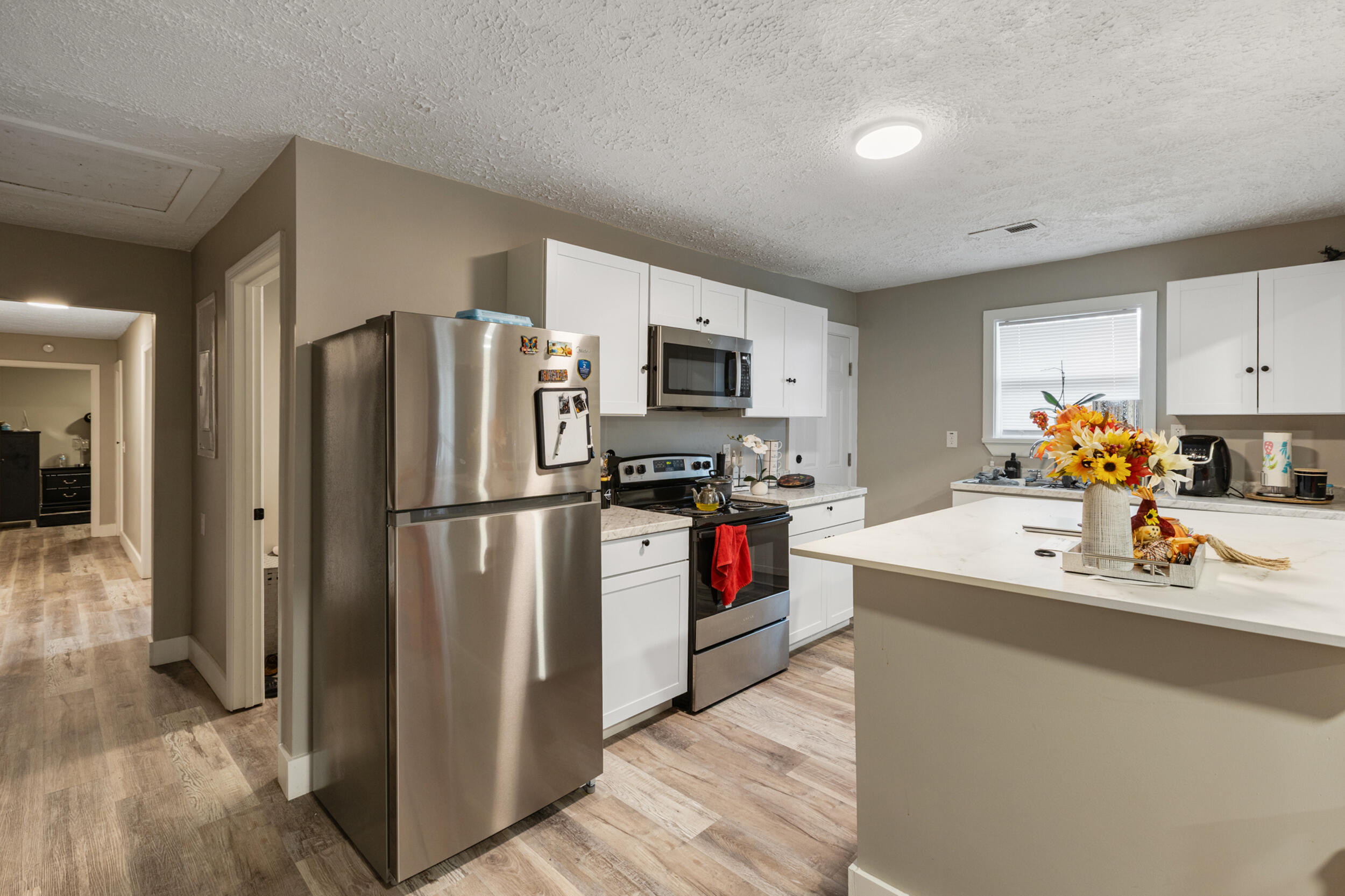 1579-1581 Burns Avenue