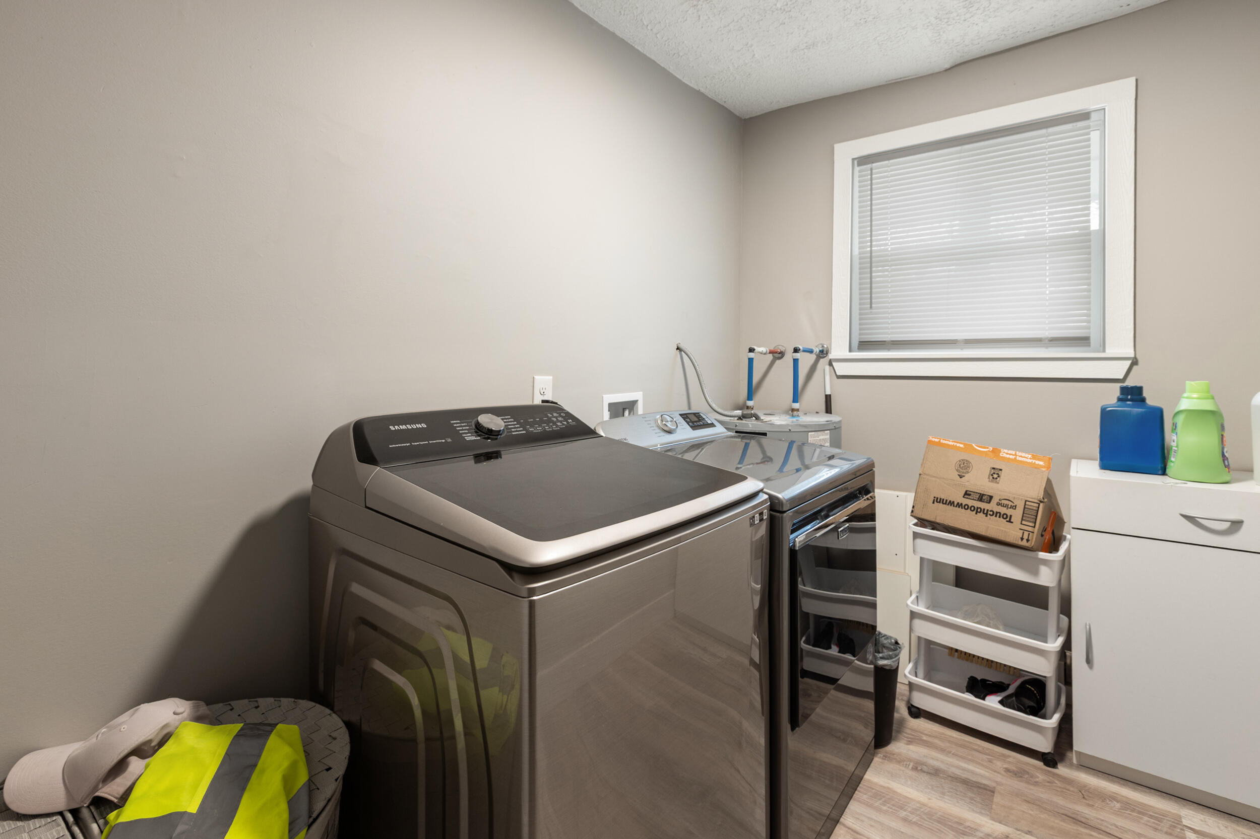 1579-1581 Burns Avenue