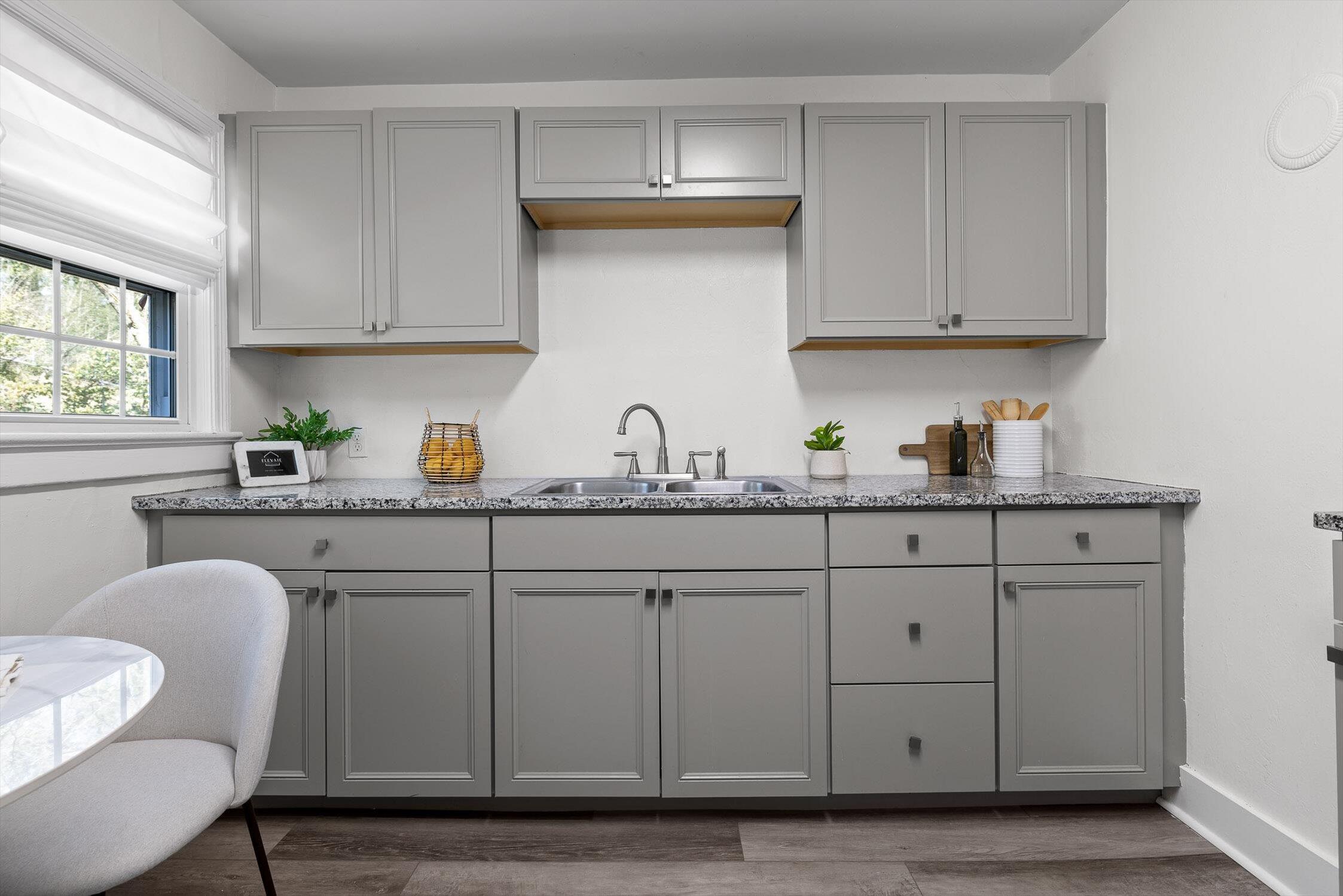 3447 Van Buren Street