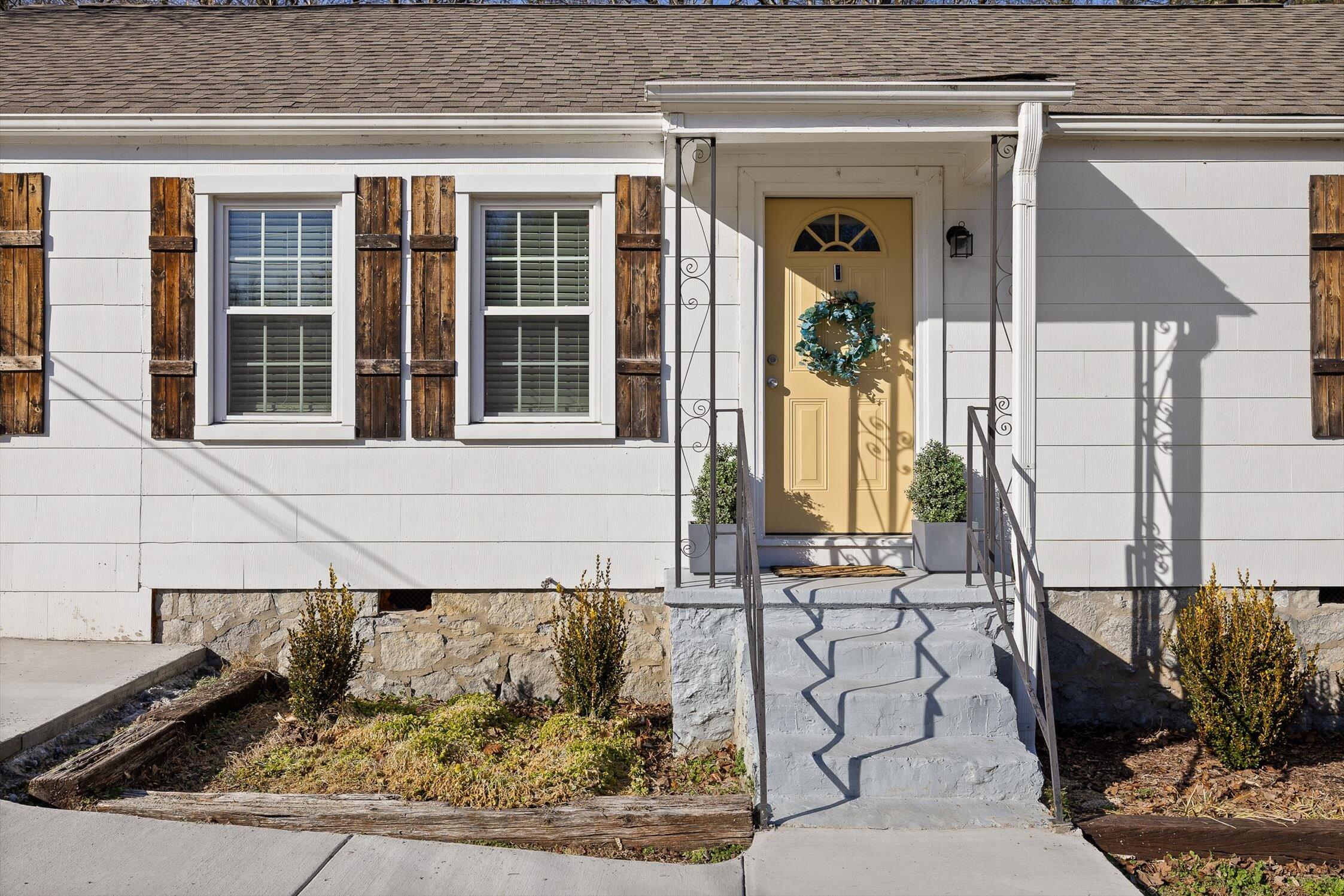 3447 Van Buren Street