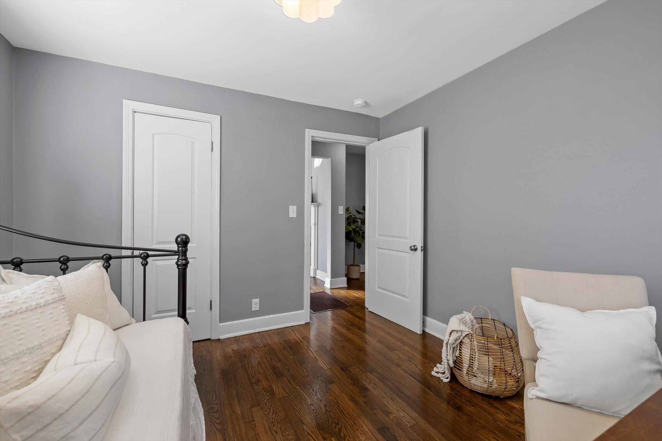 3447 Van Buren Street