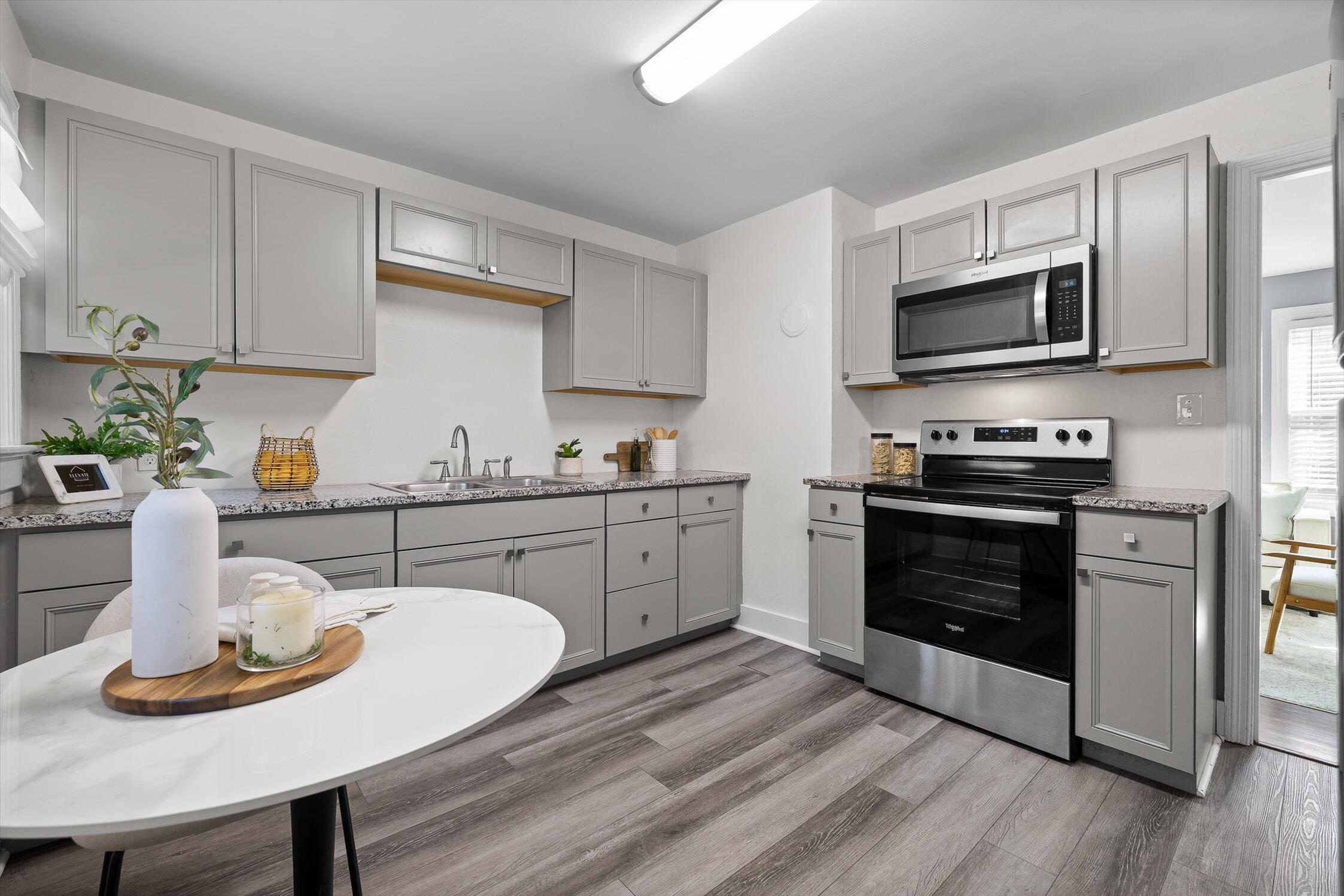 3447 Van Buren Street