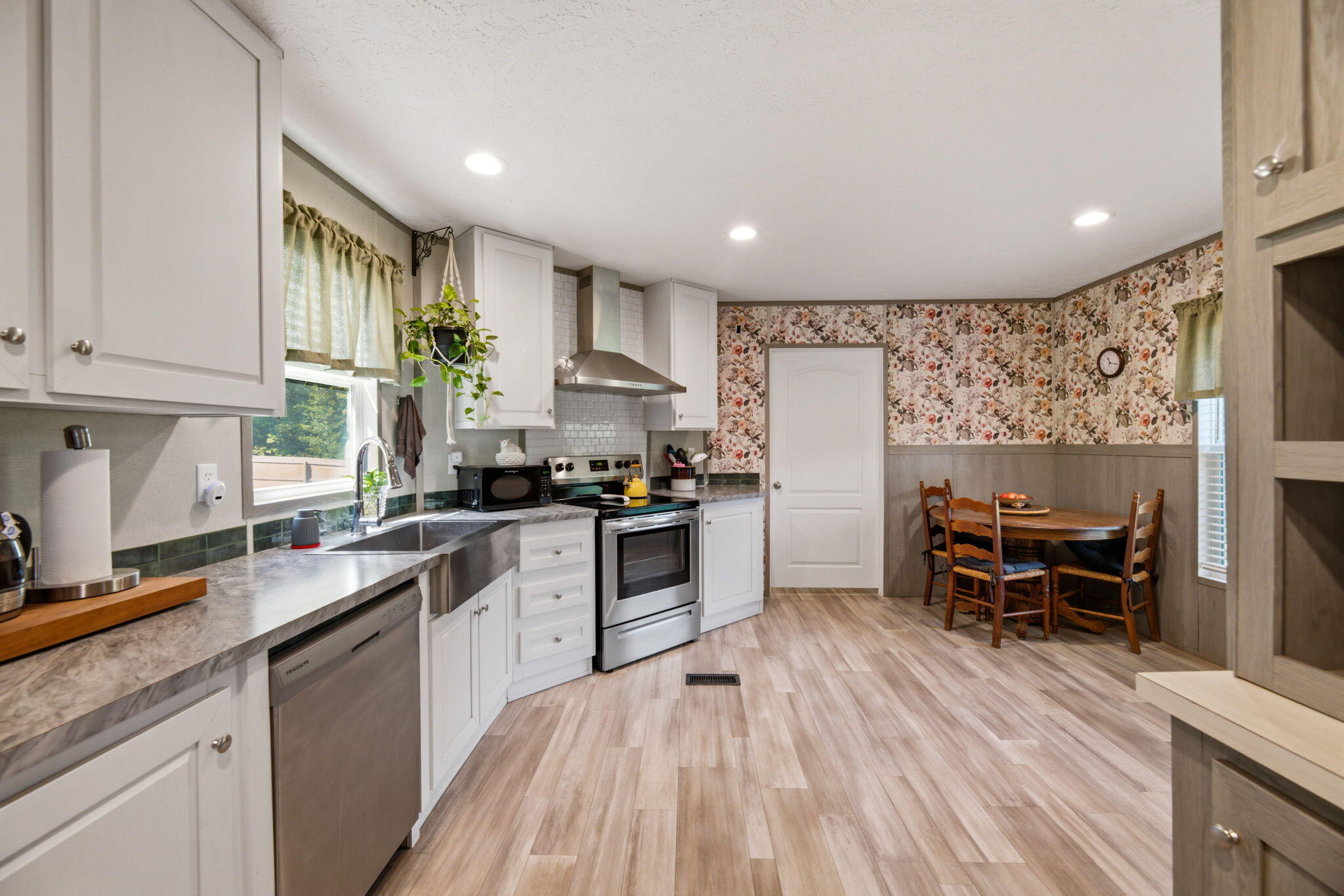 298 Agency Creek Lane