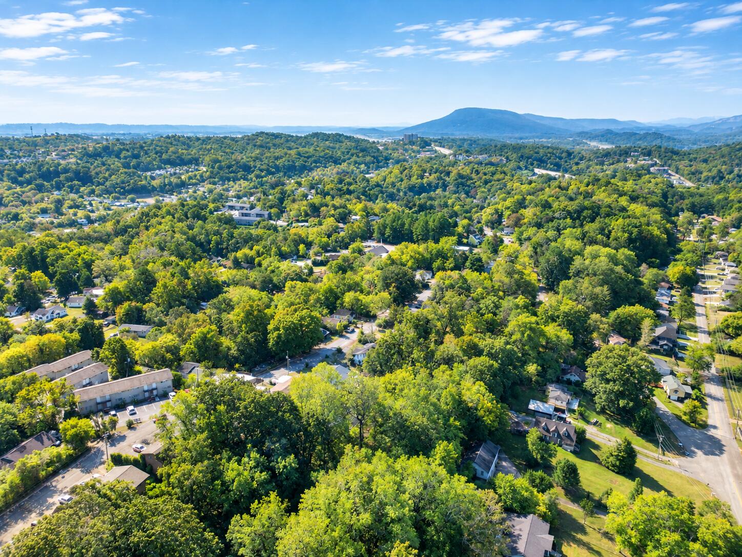 525 Hedgewood Drive
