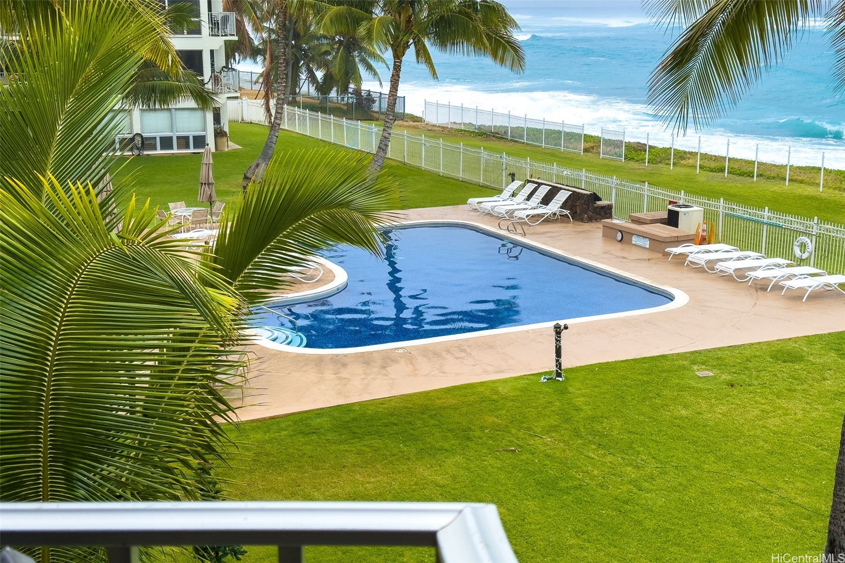 87-561 Farrington Highway 318