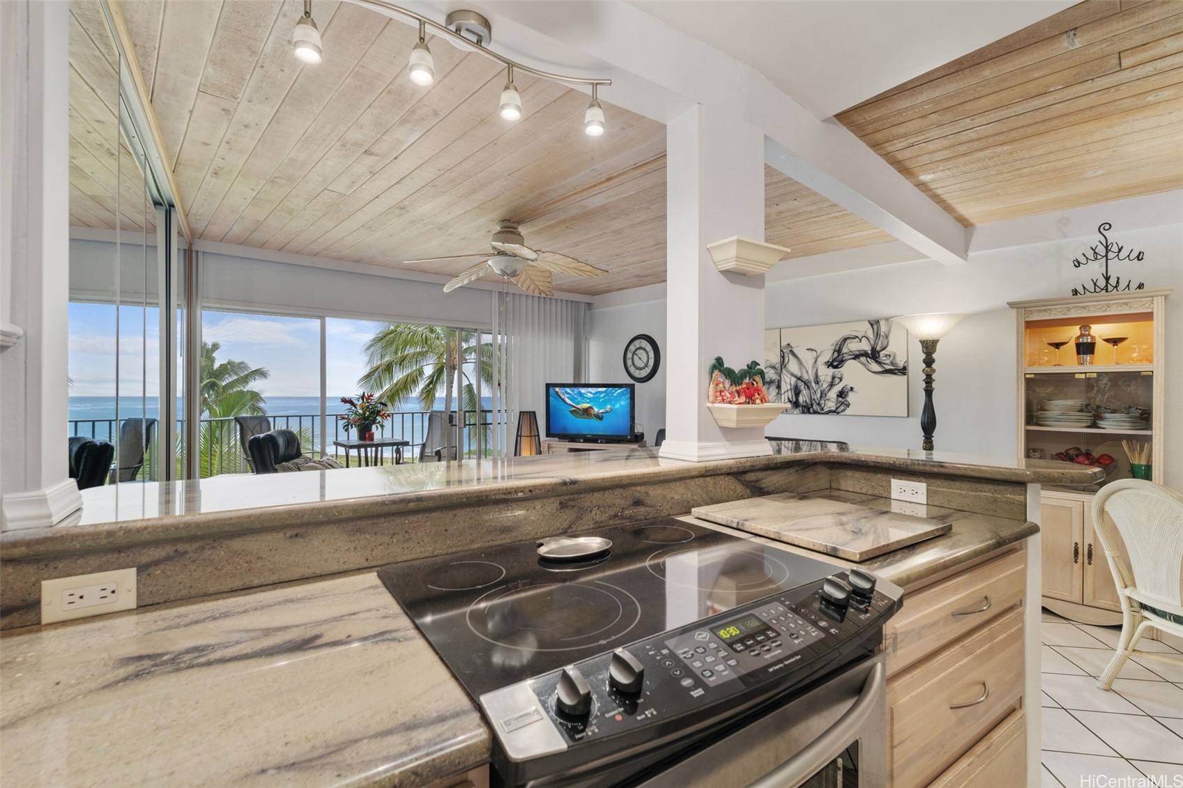 87-561 Farrington Highway 318