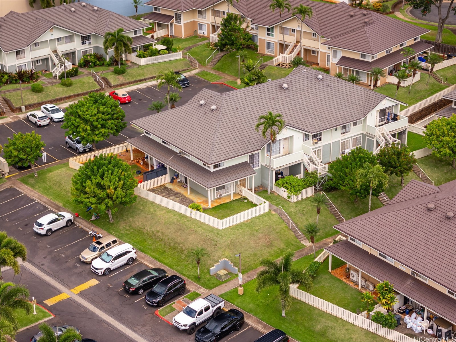 94-1463 Waipio Uka Street R101