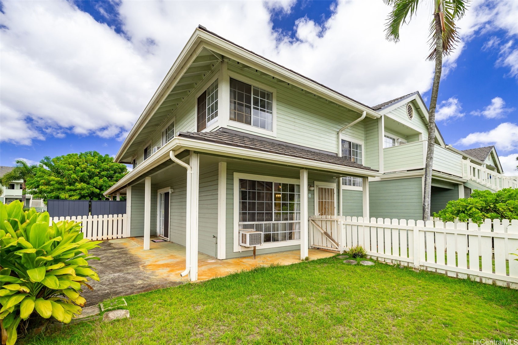 94-1463 Waipio Uka Street R101