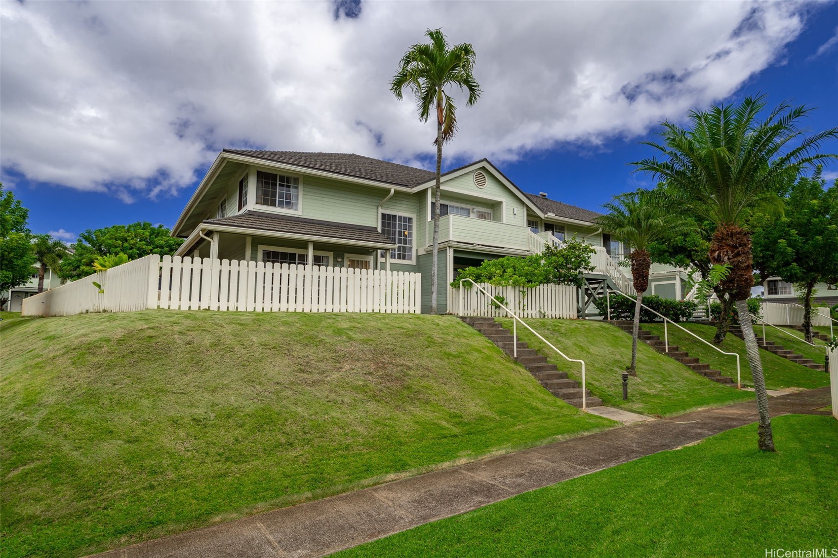 94-1463 Waipio Uka Street R101