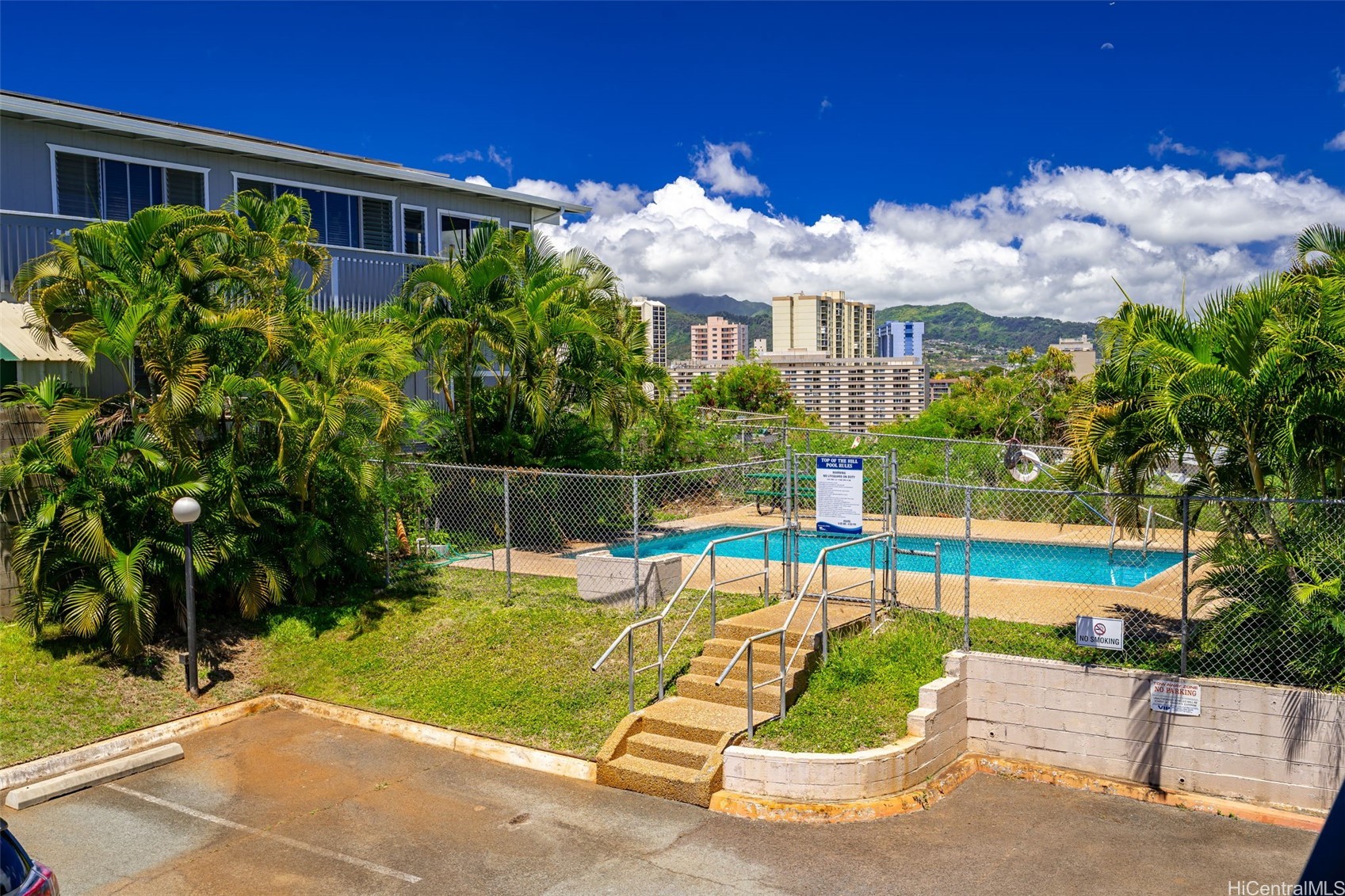 3370 Salt Lake Boulevard 204