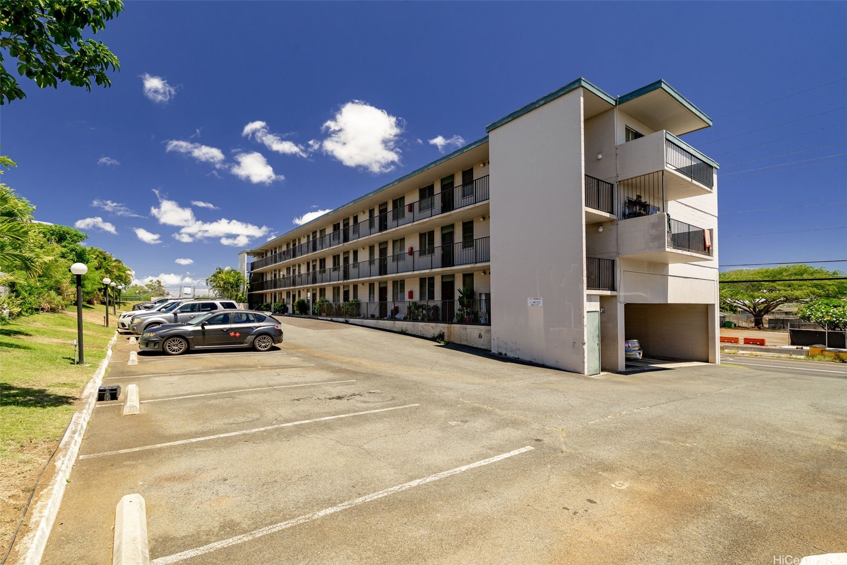3370 Salt Lake Boulevard 204