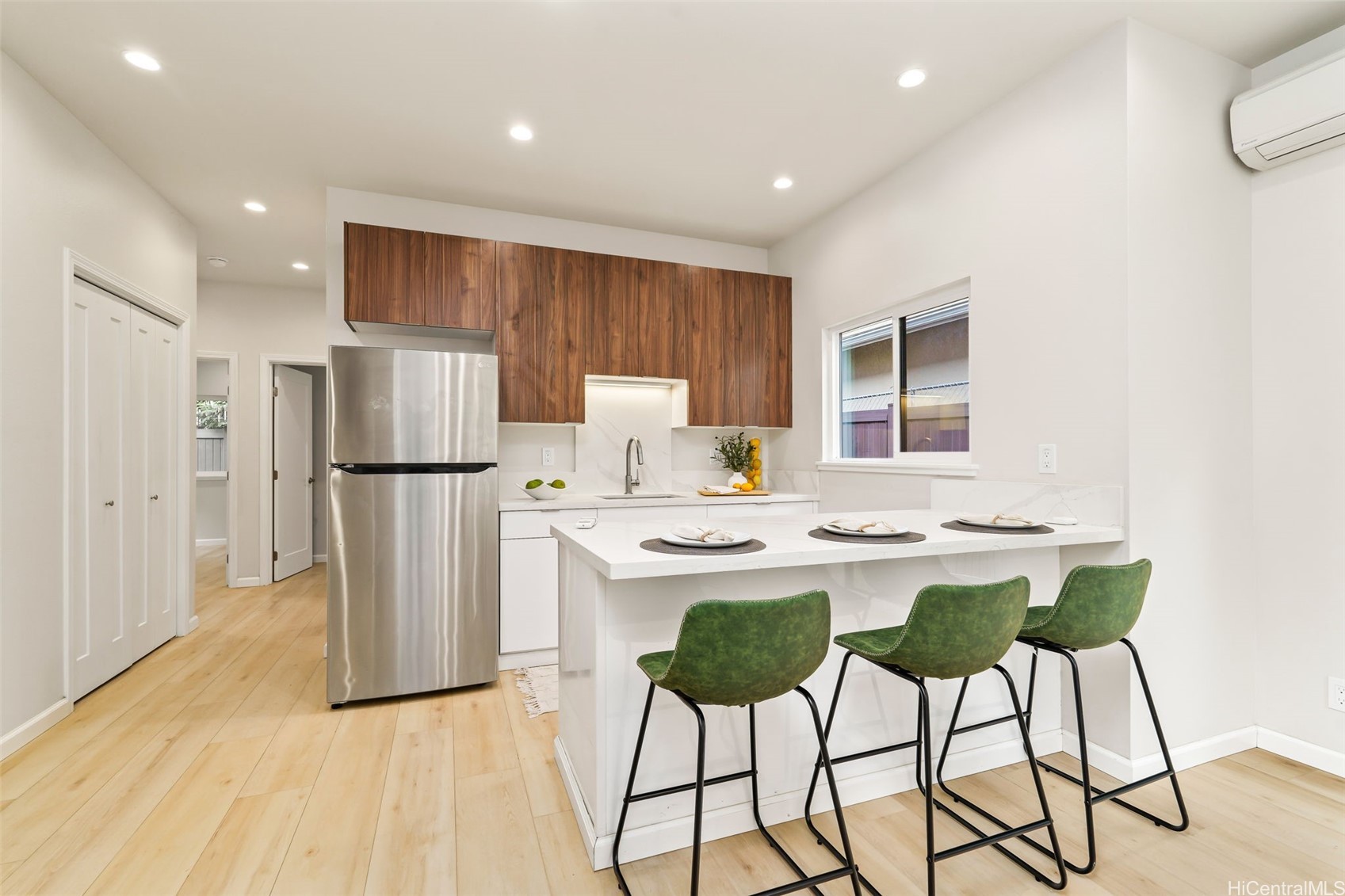 1729 Keeaumoku Street B