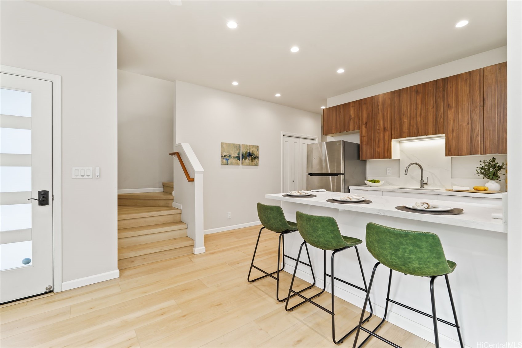 1729 Keeaumoku Street B