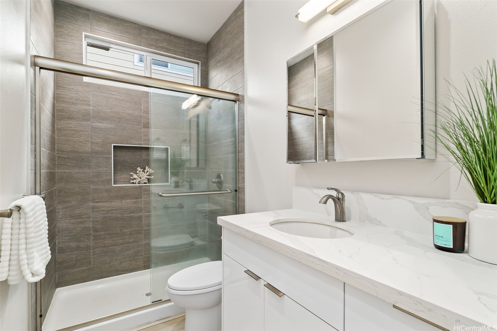 1729 Keeaumoku Street B