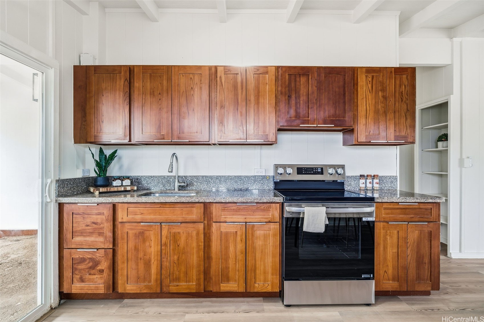 91-1148 Hanaloa Street