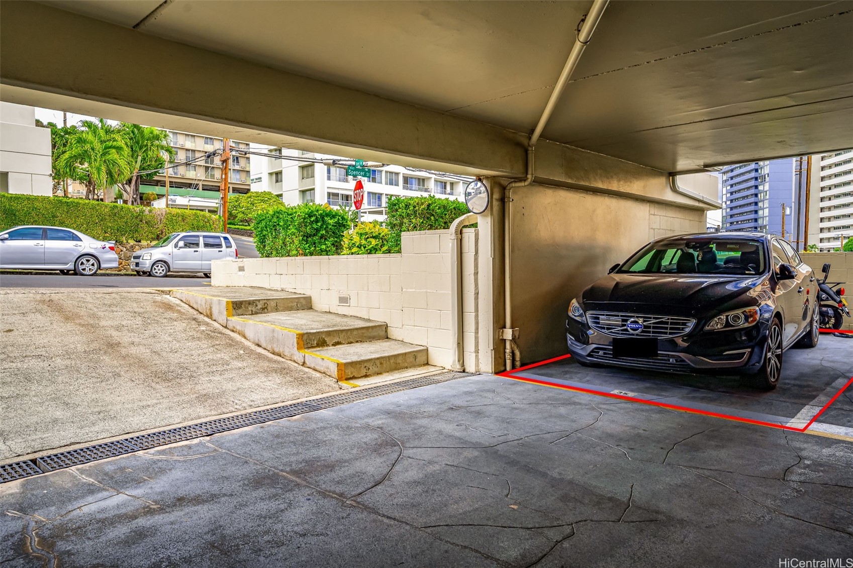 1440 Ward Avenue 505