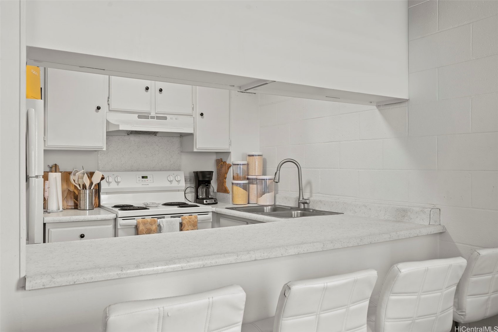 1440 Ward Avenue 505