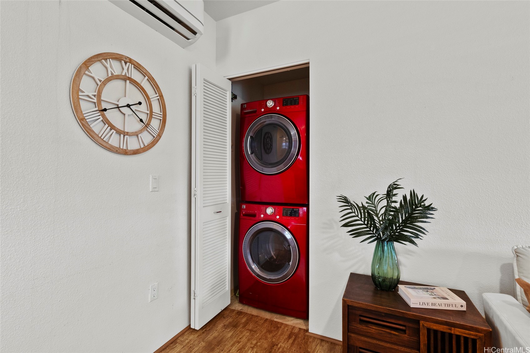 642 Kakala Street 1301