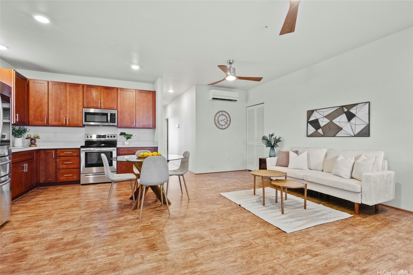 642 Kakala Street 1301