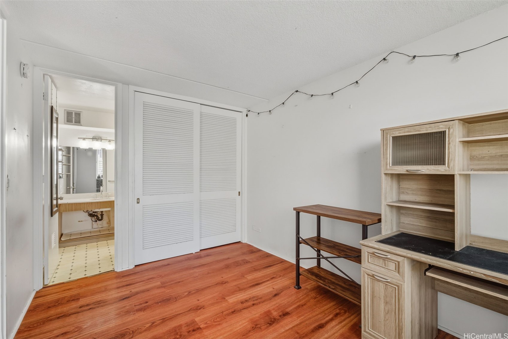 1717 Ala Wai Boulevard 1109