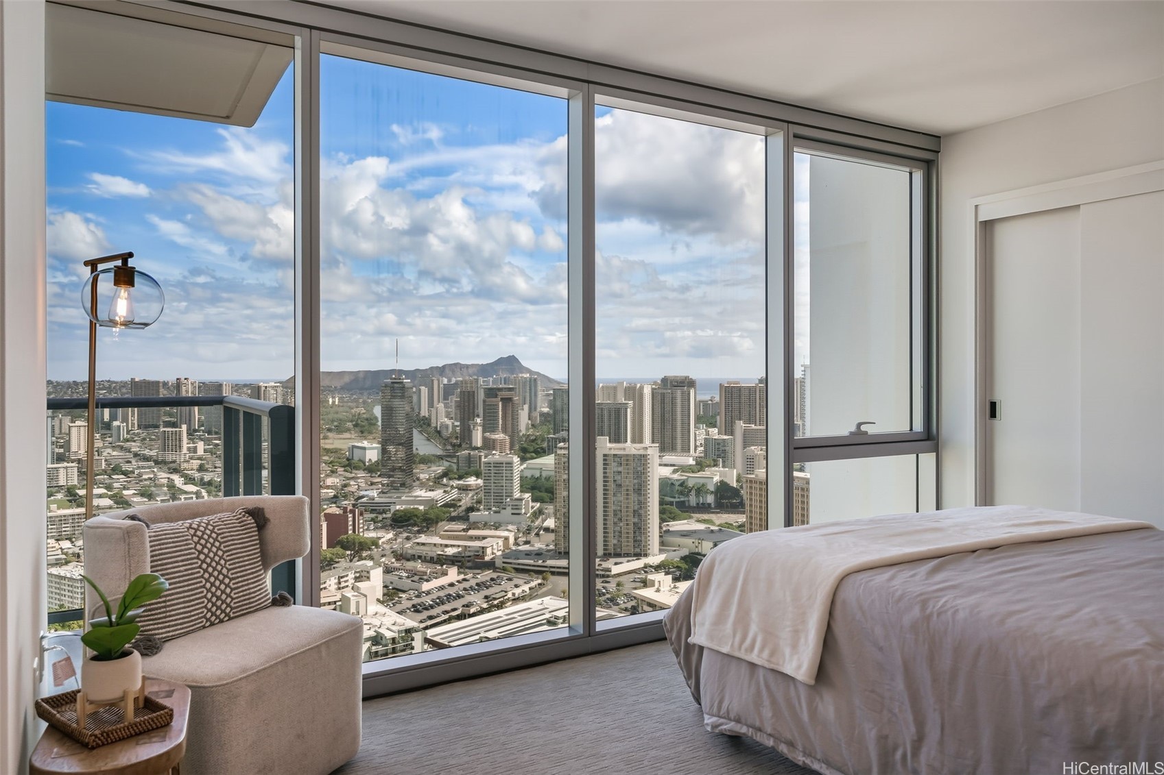 1500 Rycroft Street 4307R