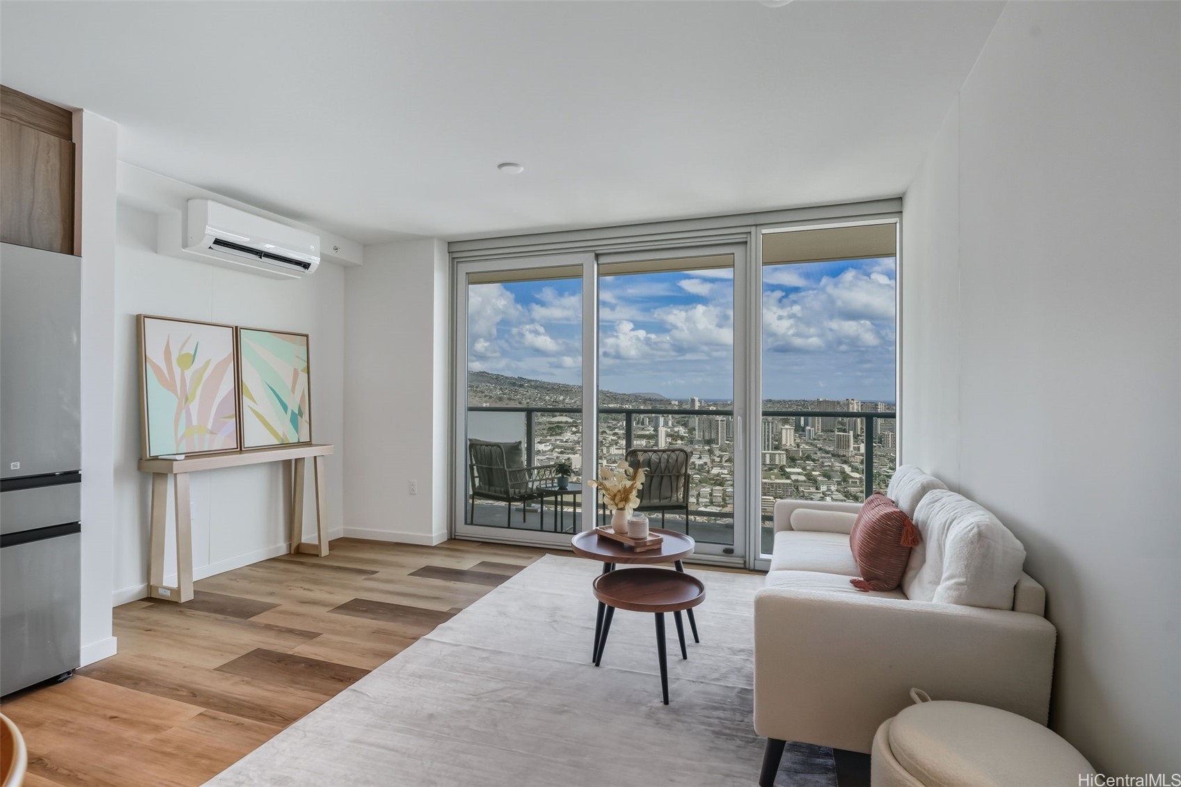 1500 Rycroft Street 4307R