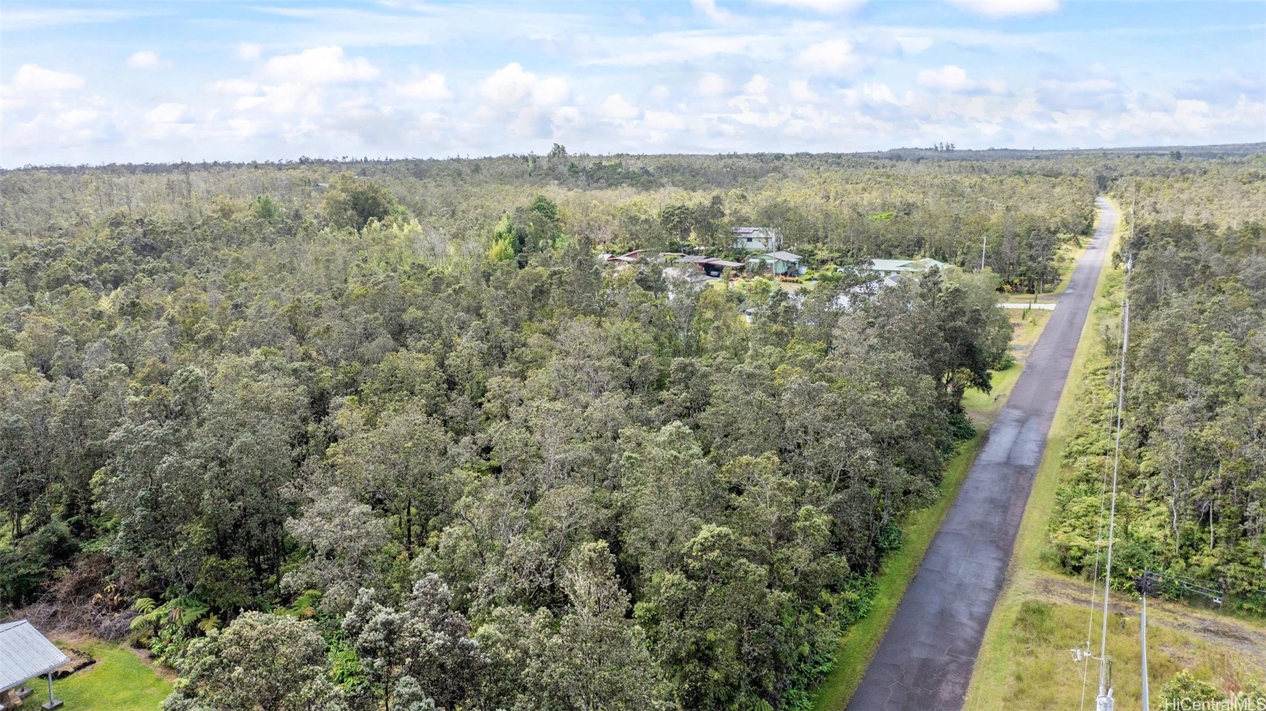 11-3215 Mokuna Street