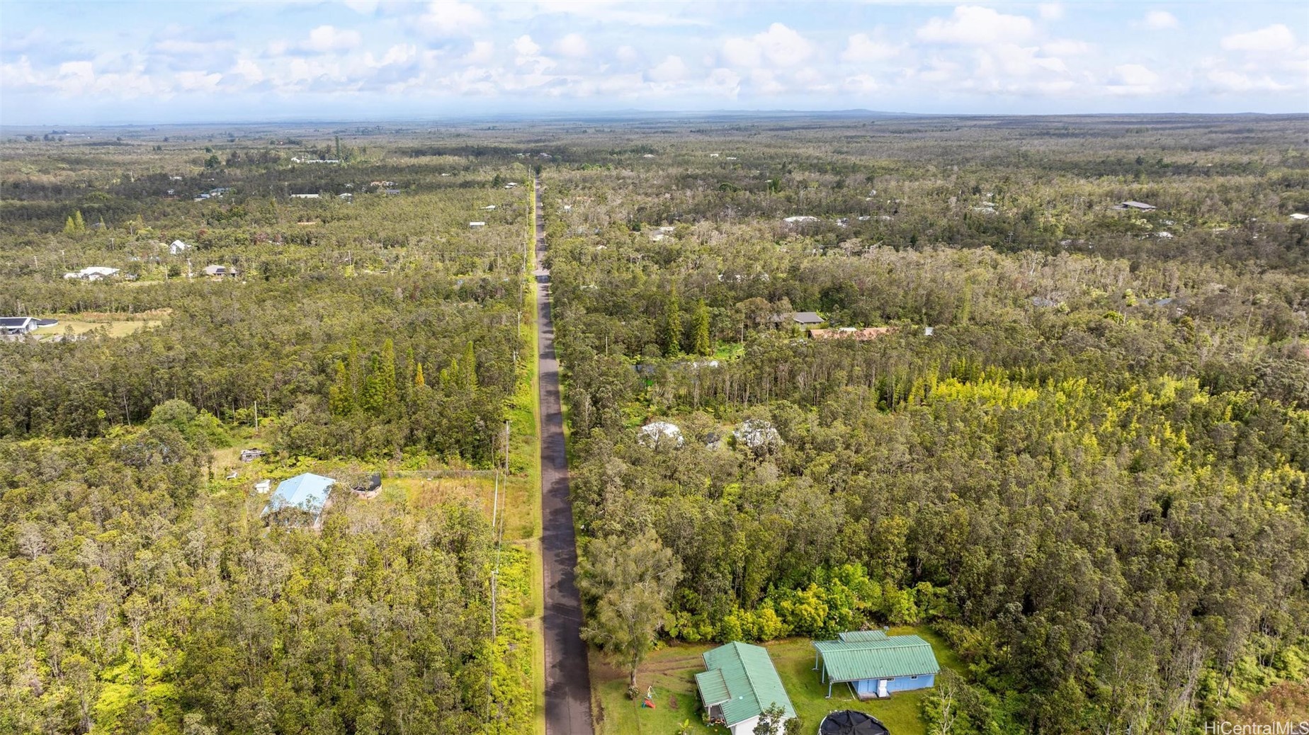 11-3215 Mokuna Street