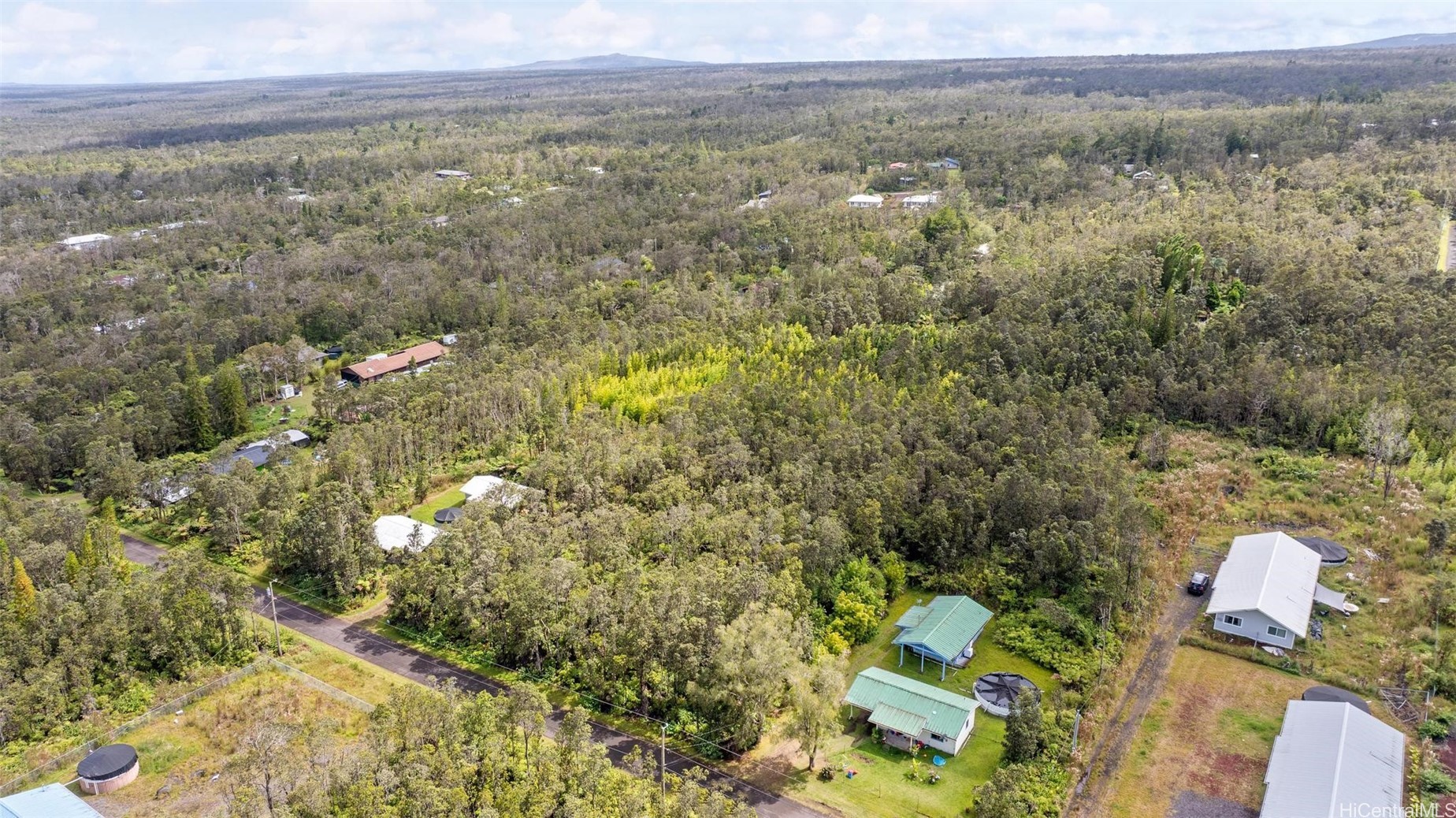 11-3215 Mokuna Street