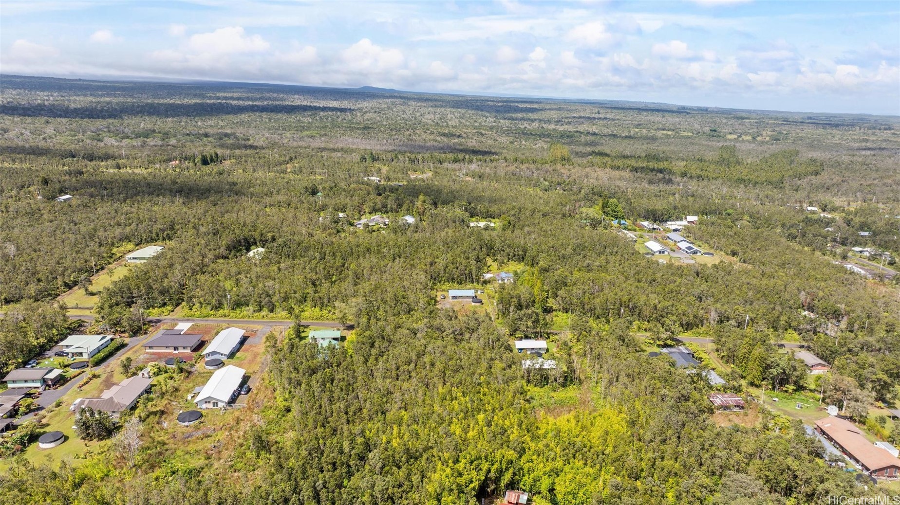 11-3215 Mokuna Street